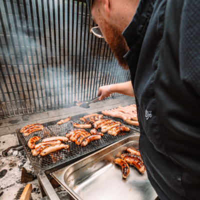 Barbecue « 2 pains-saucisses » (Cool Corner)